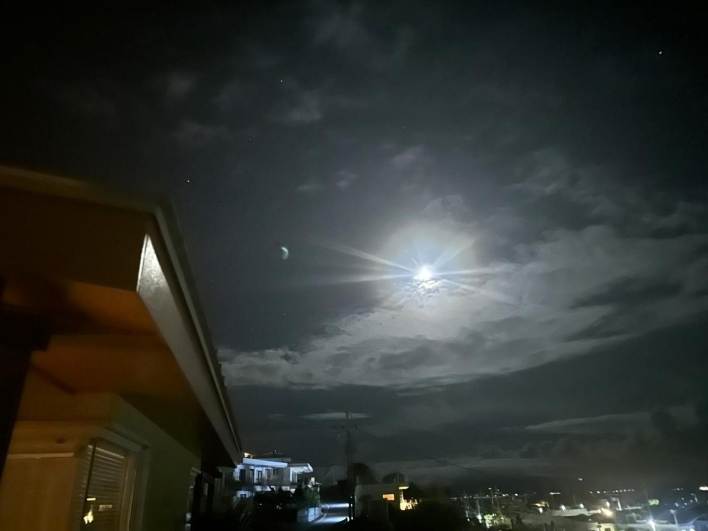 Starsビーチまで徒歩2分 古宇利島の自然に囲まれた非日常体験 Villa Nakijin Exteriör bild